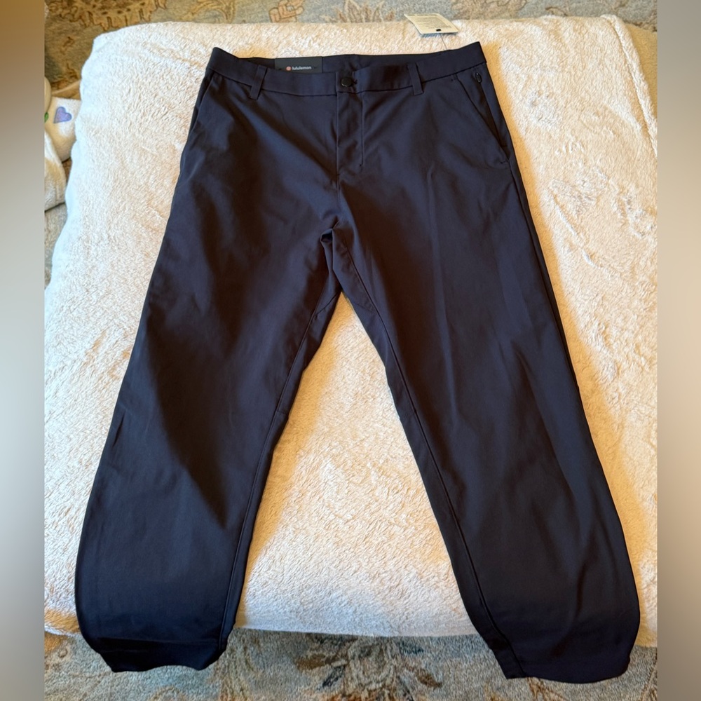 Men's Lululemon Black Commission Pant 37’’L, 34 waist